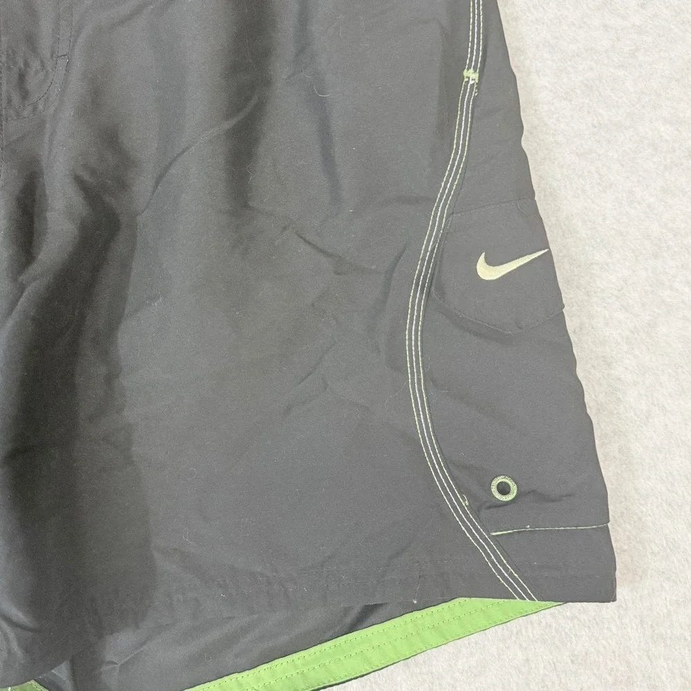 Nike Mens Board Shorts Black Lime Green Mesh Lined Swim Trunks Size L RN 37966